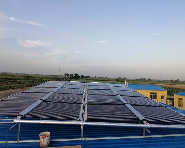 应县胡家岭大象养殖场太阳能热水工程