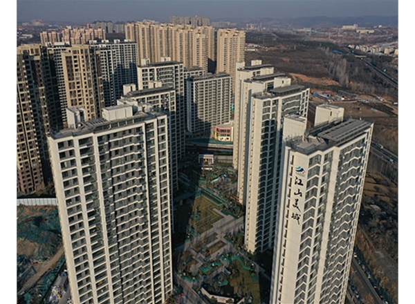 晋城江山美域海尔阳台壁挂太阳能热水项目